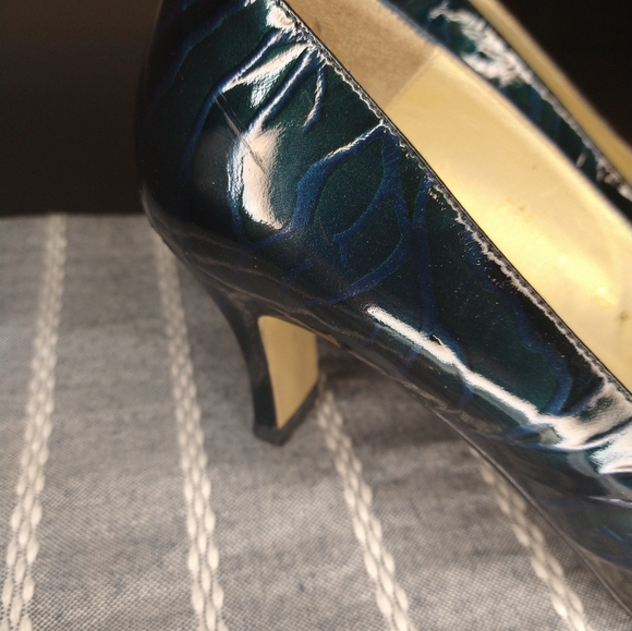 Monique Made in Spain Heels Blue and Teal size 9 1/2 - Picture 4 of 7